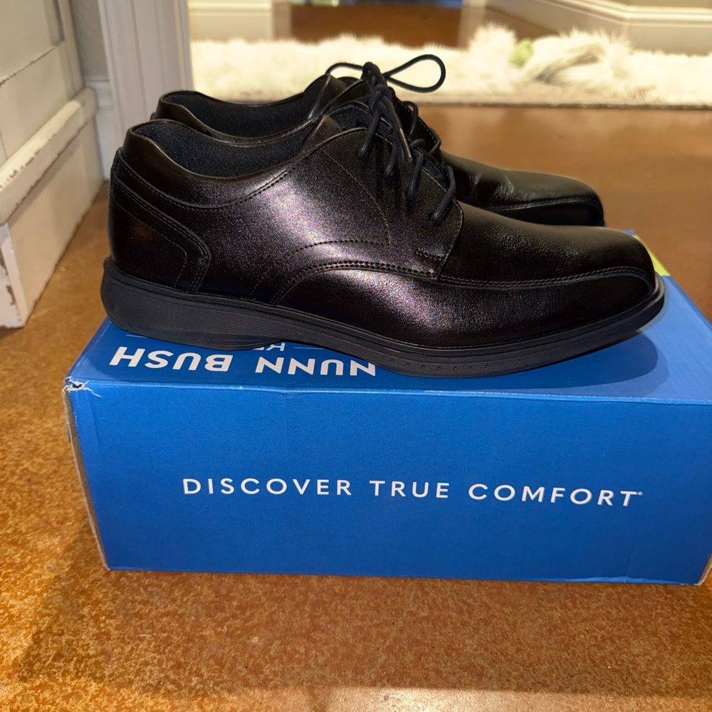 Men's Black Leather Dress Shoes - Picture 2 of 9